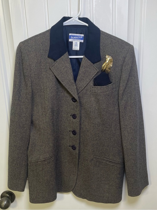 Pendleton Jackets & Blazers - Vintage Pendleton 10P Wool Herringbone Blazer Brown Gray Navy Velvet Collar